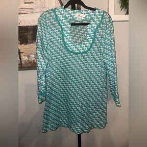 Vineyard Vines Size Large Teal and White Whale‎ Print Shirt Coverup